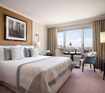 Corinthia-Lisbon-Rooms-and-Suites-Deluxe-Panoramic-View-Room