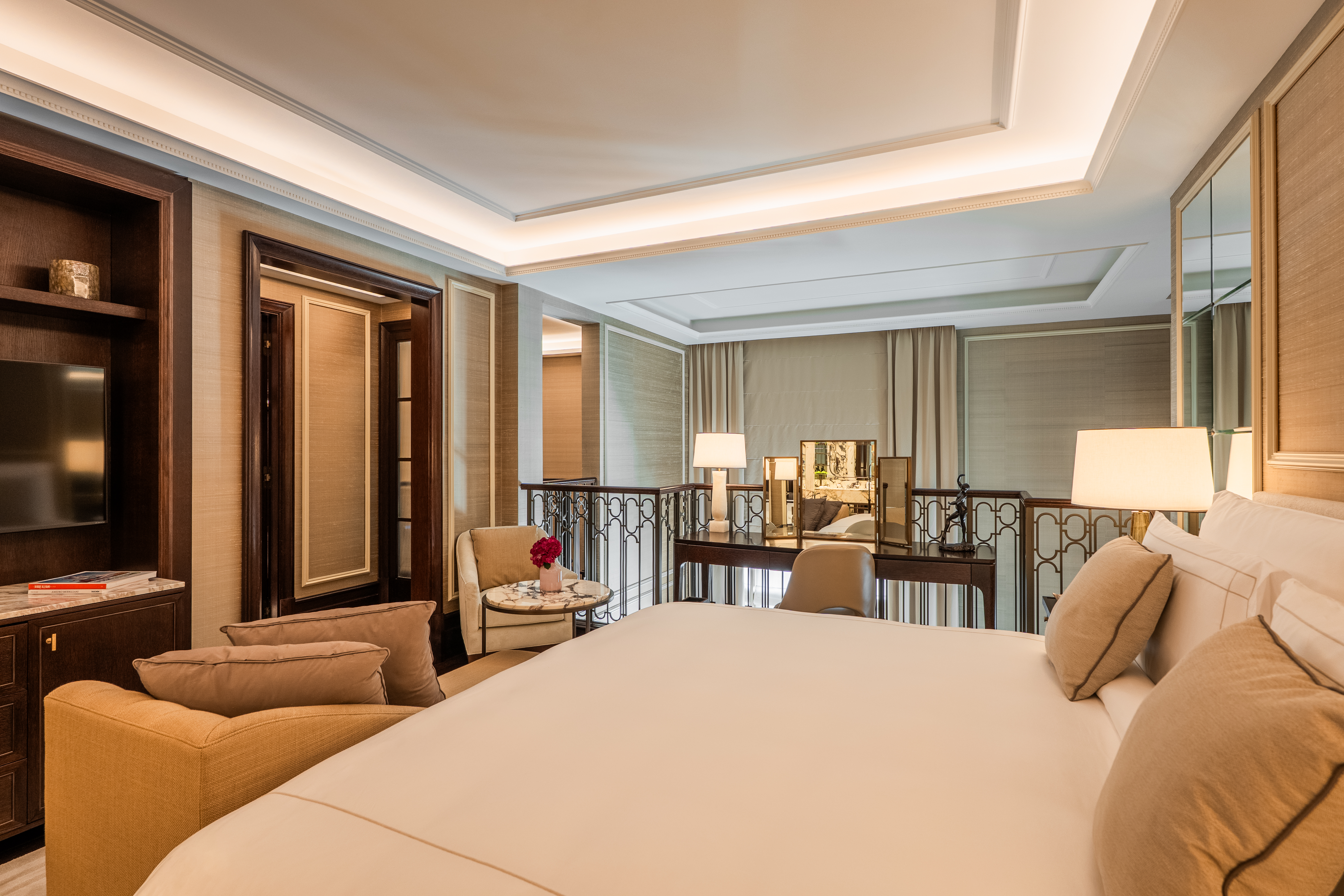 Campo Marzio Suite Bedroom Vanity Corinthia Rome 