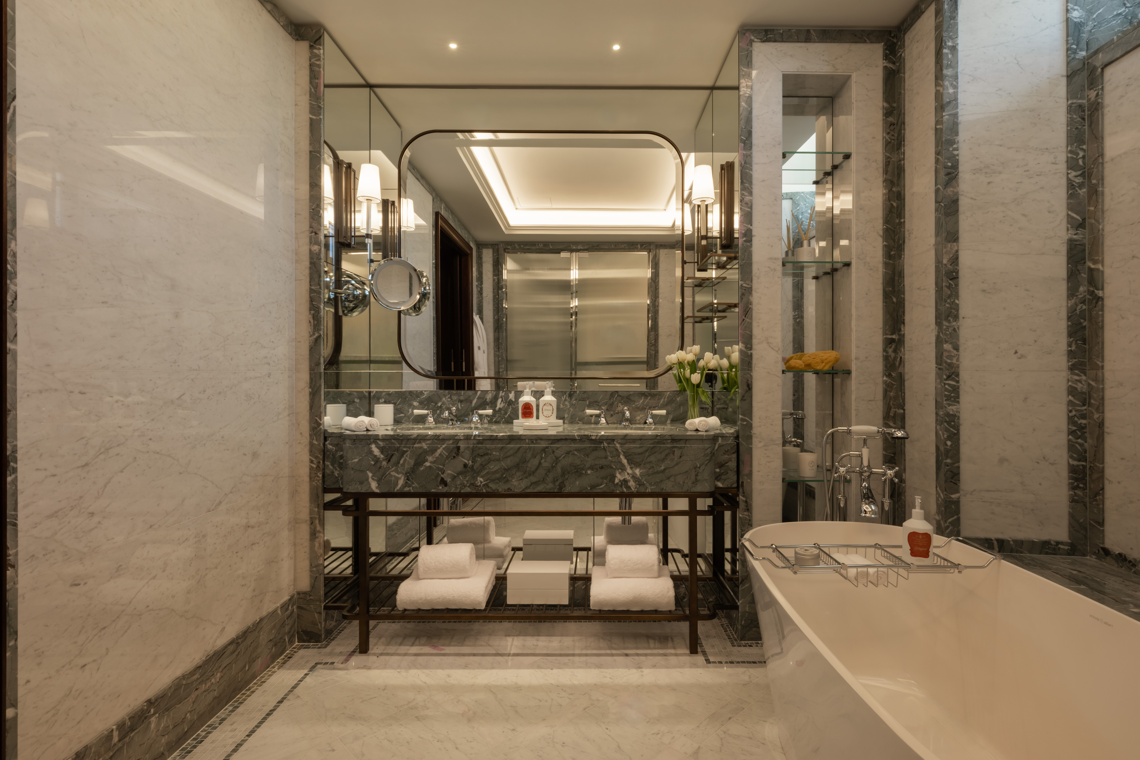 Junior Suite Bathroom Corinthia Rome