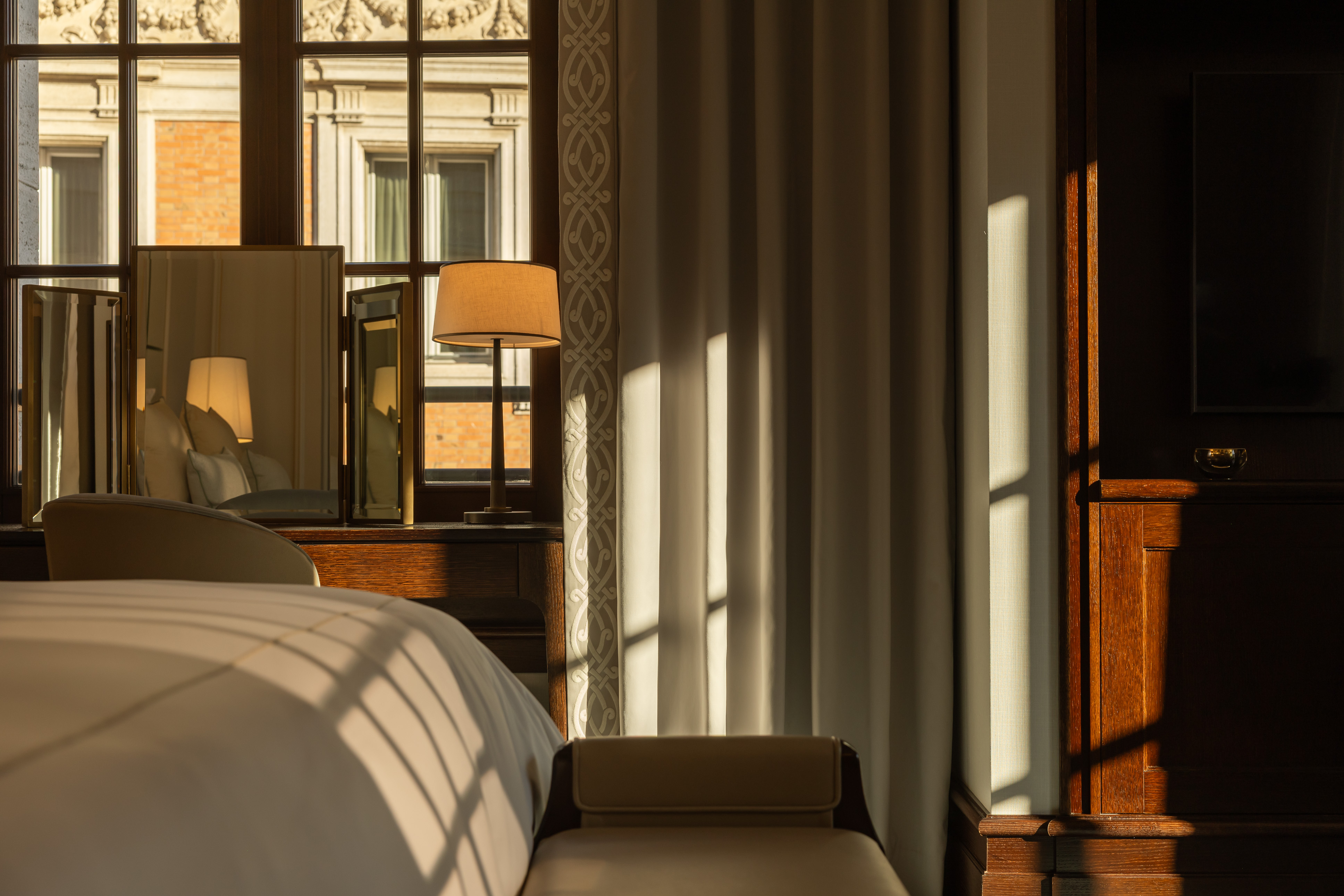 Junior Suite Bedroom Curtain Corinthia Rome
