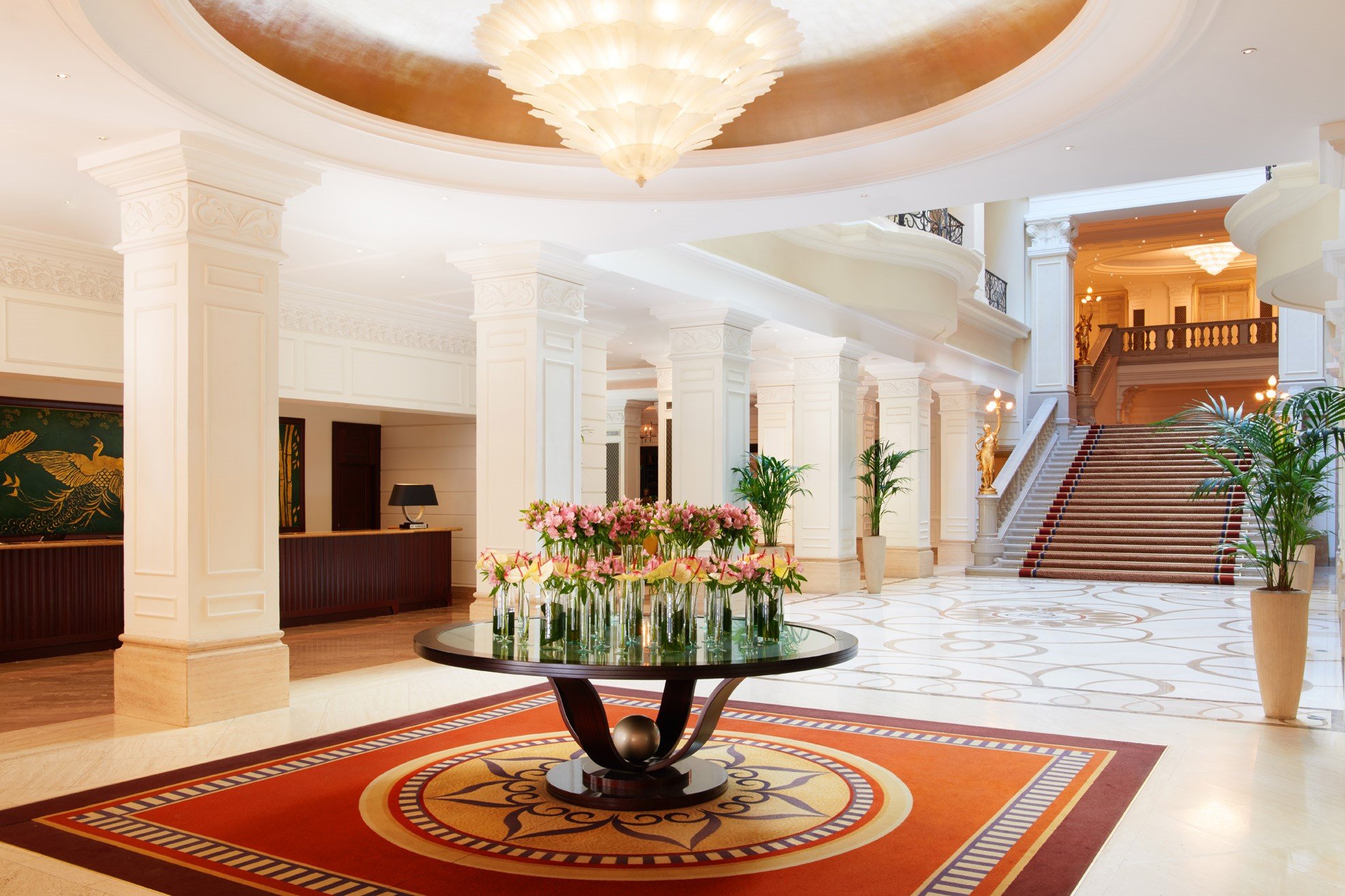 Corinthia Budapest lobby table