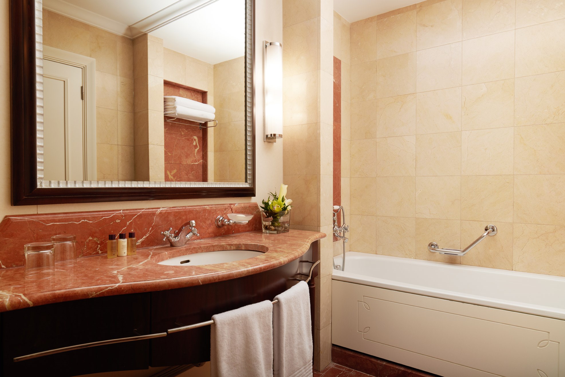corinthia budapest bathroom