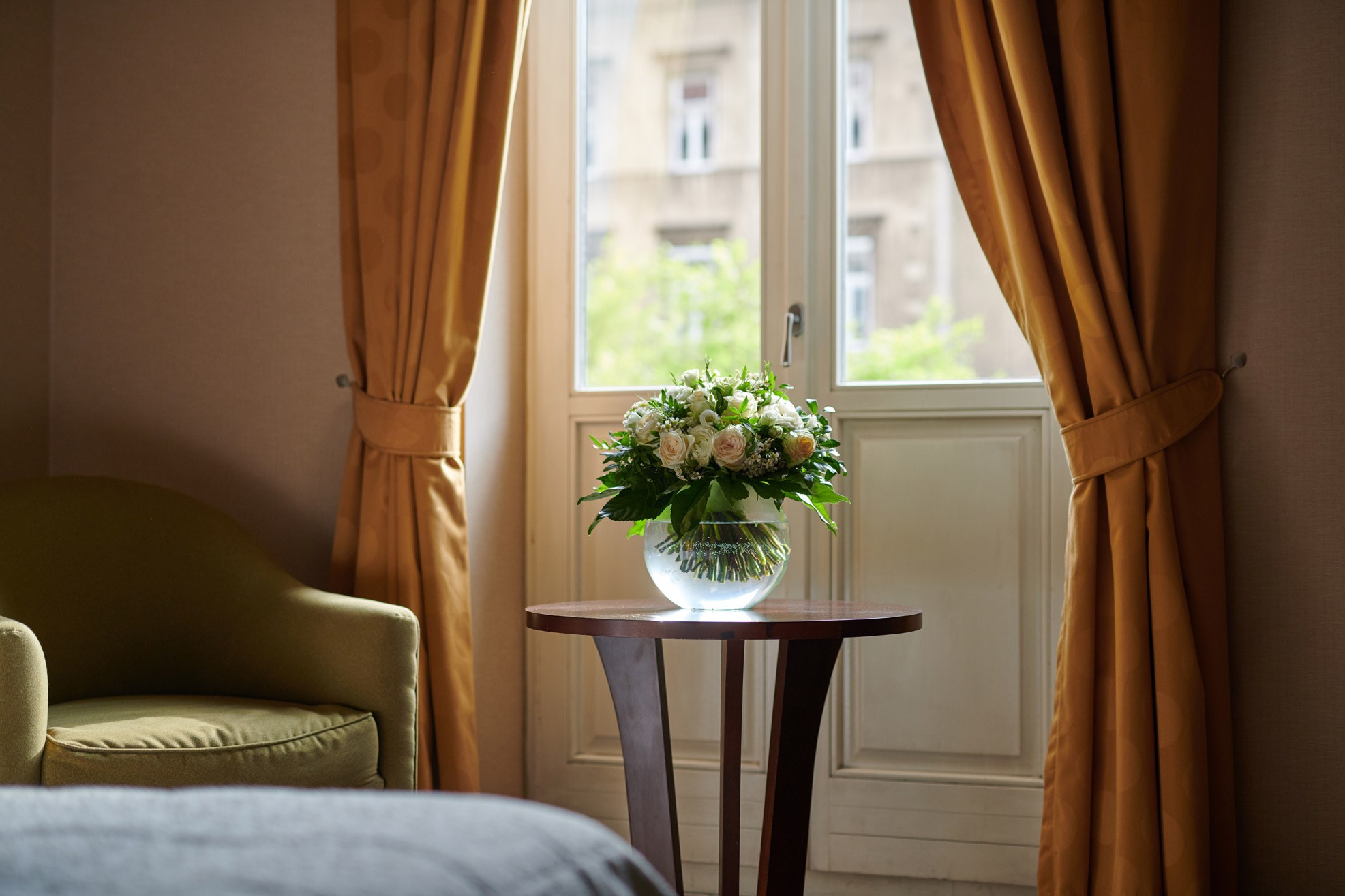 corinthia budapest deluxe suite window