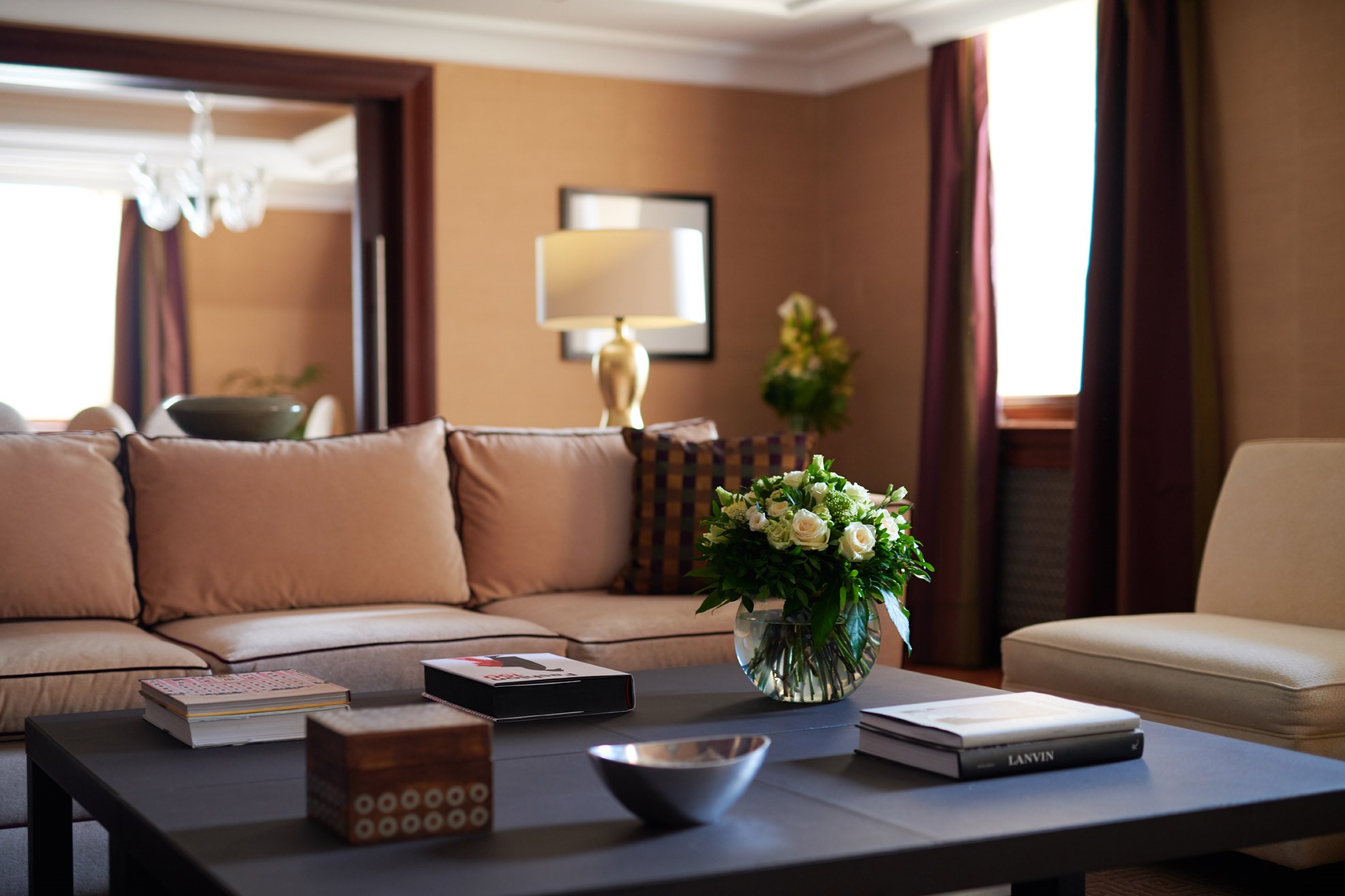 corinthia budapest signature suite lounge