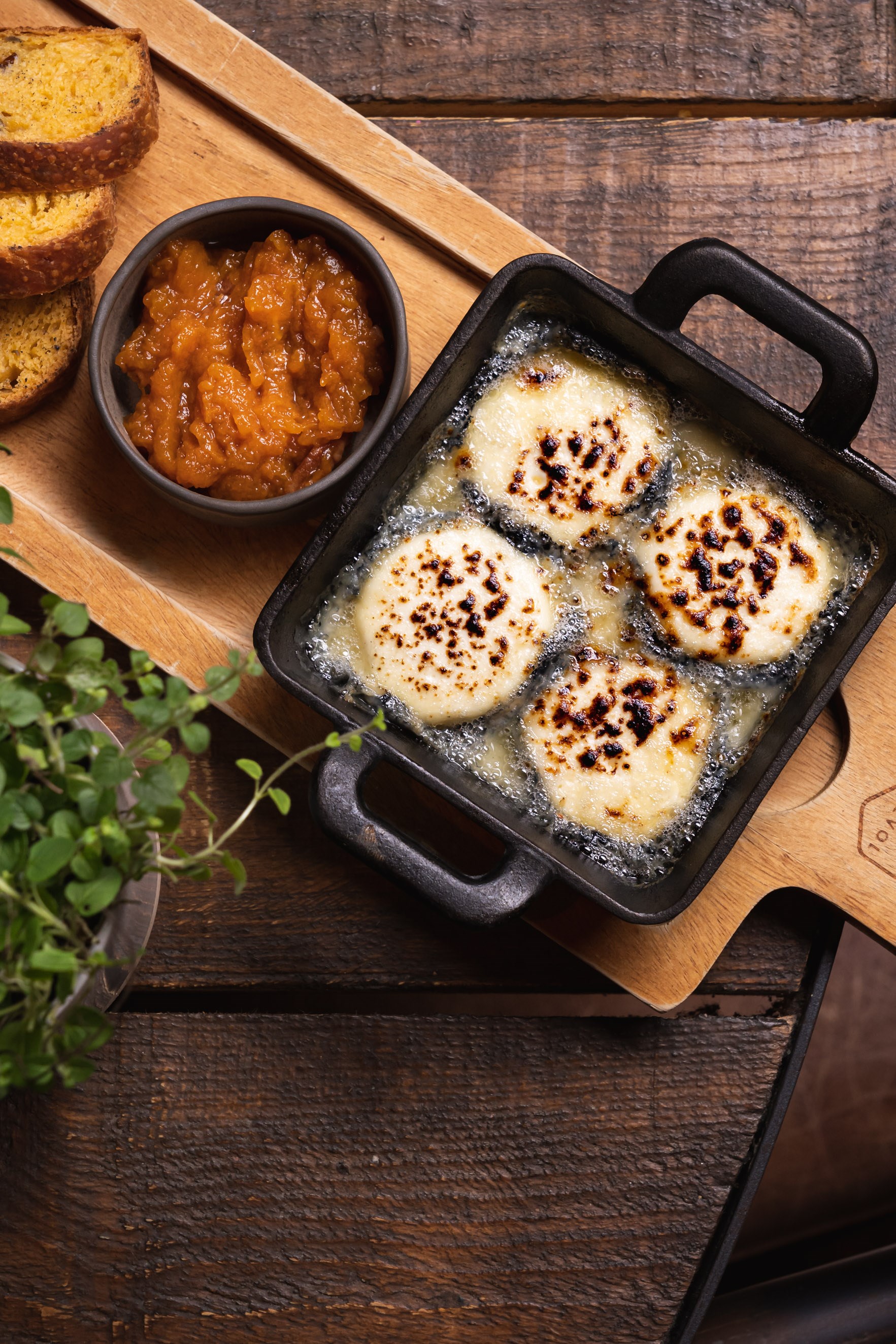 Corinthia-Lisbon-Erva-Restaurant-Bar-Food-Goat-Cheese-in-the-Wood-Oven