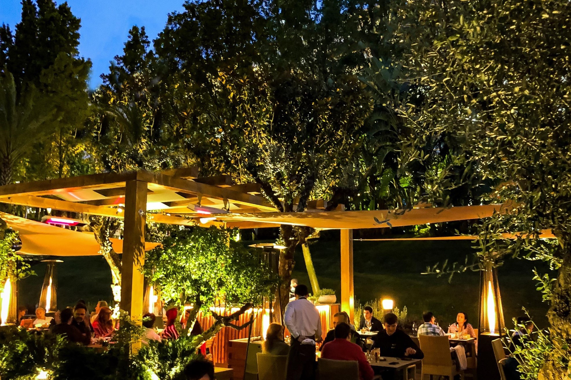 Corinthia-Lisbon-Olivae-Restaurant-Terrace