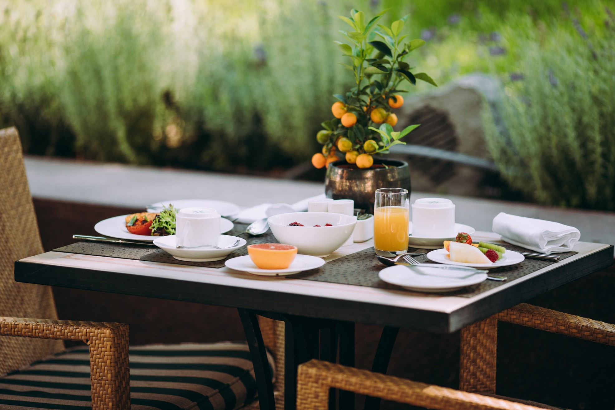 Corinthia-Lisbon-Olivae-Restaurant-Terrace-Breakfast