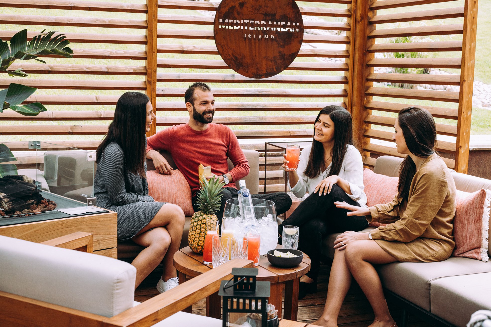 Corinthia-Lisbon-Soul-Garden-Restaurant-and-Bar-Private-Cabana-2