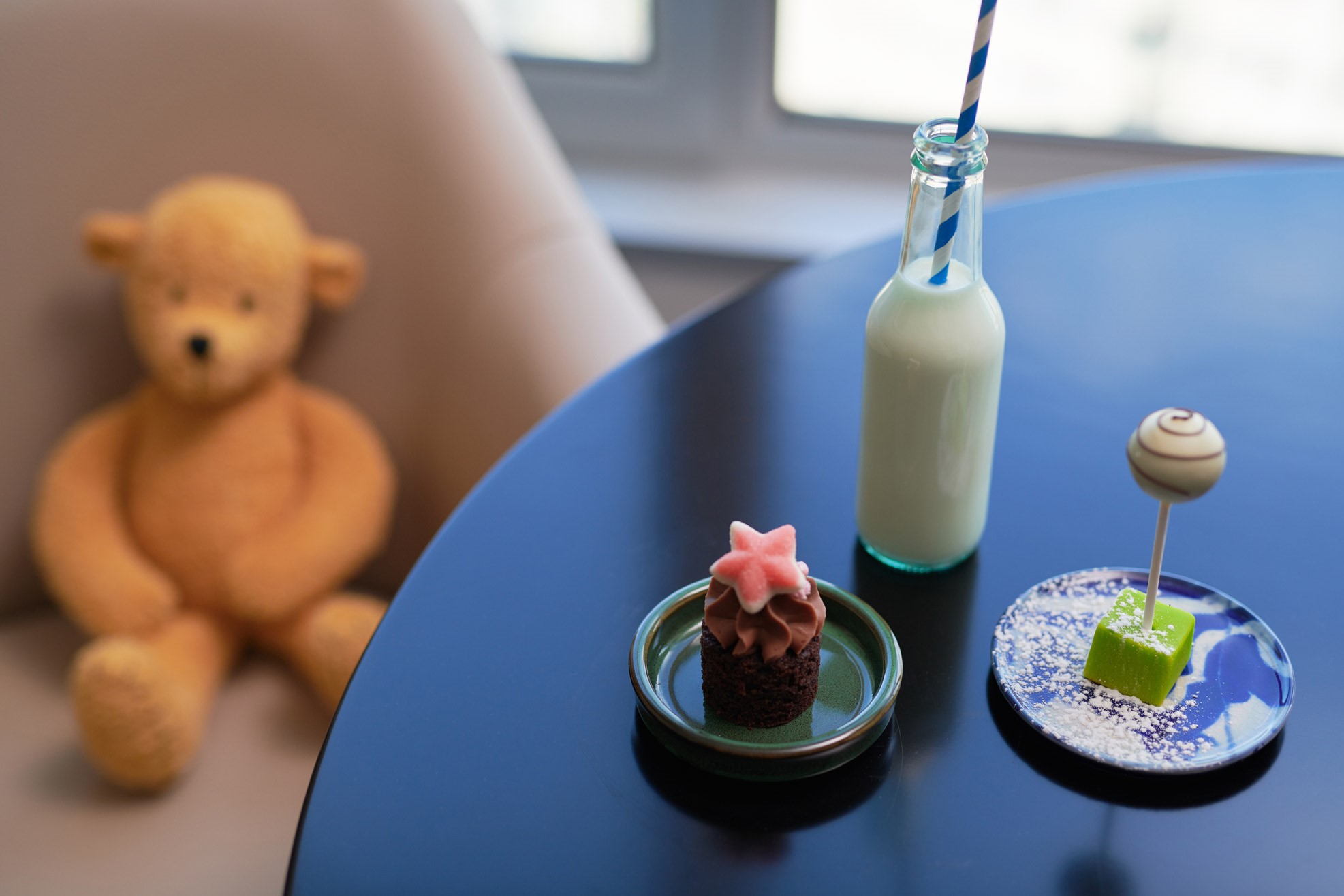 Corinthia-Lisbon-Rooms-and-Suites-Family-Room-Amenities