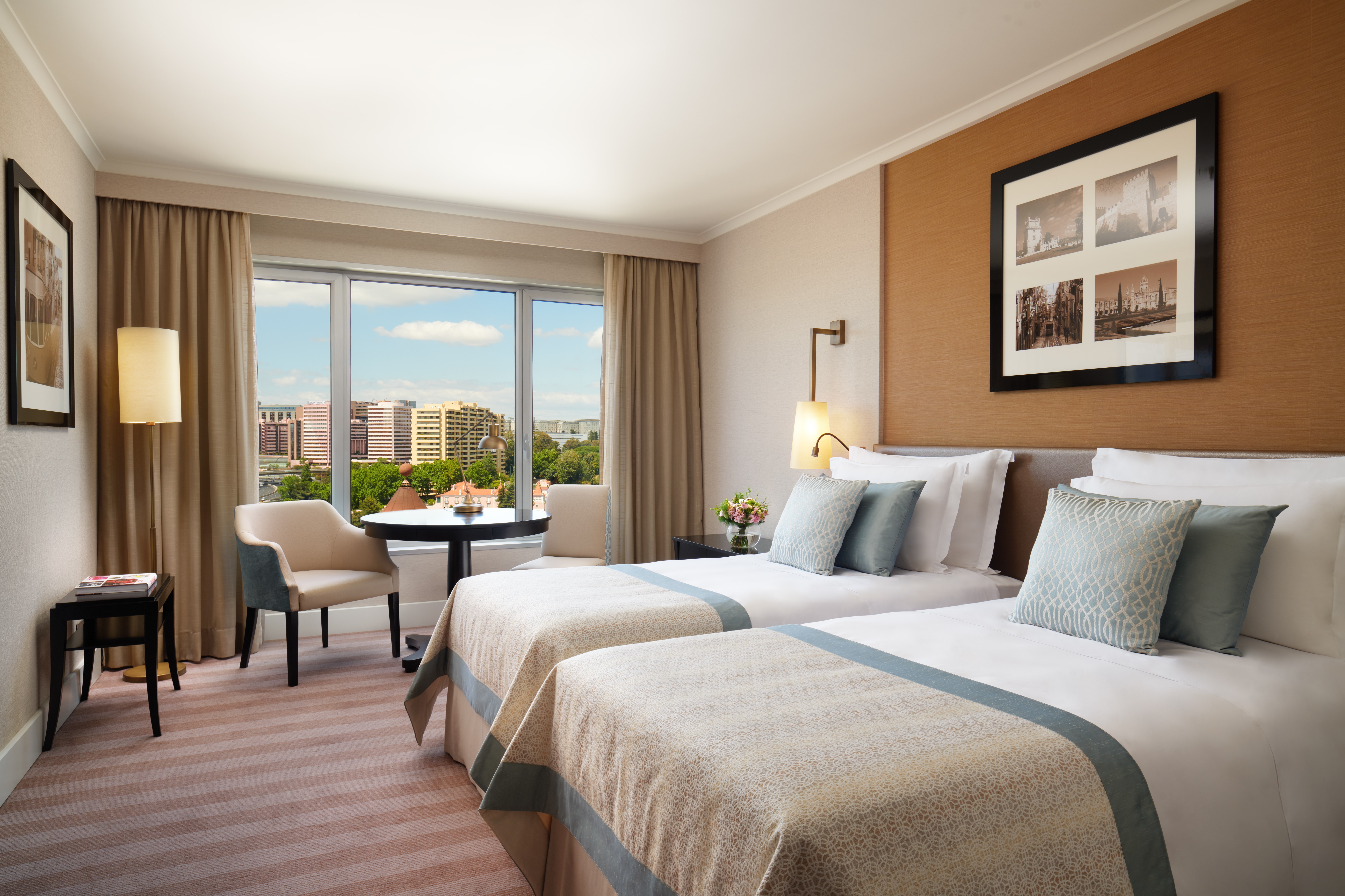 Corinthia-Lisbon-Rooms-and-Suites-Deluxe-King-Twin-Room