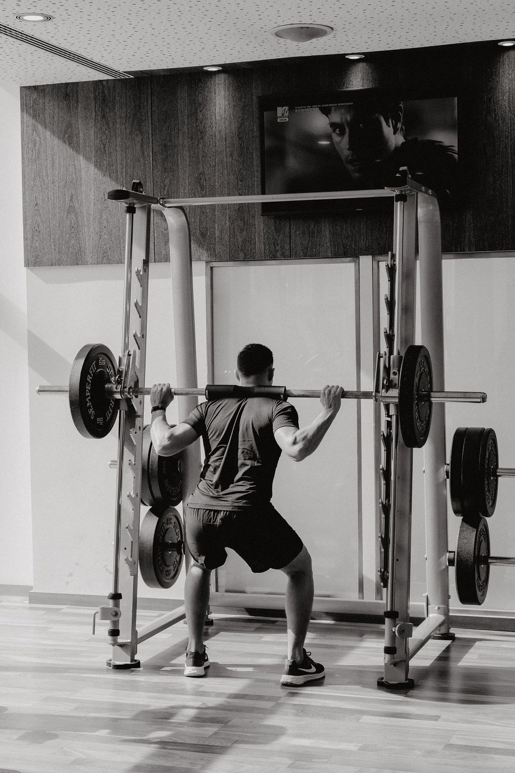 Corinthia-Lisbon-Fitness-and-Wellness-Weight-Lifting