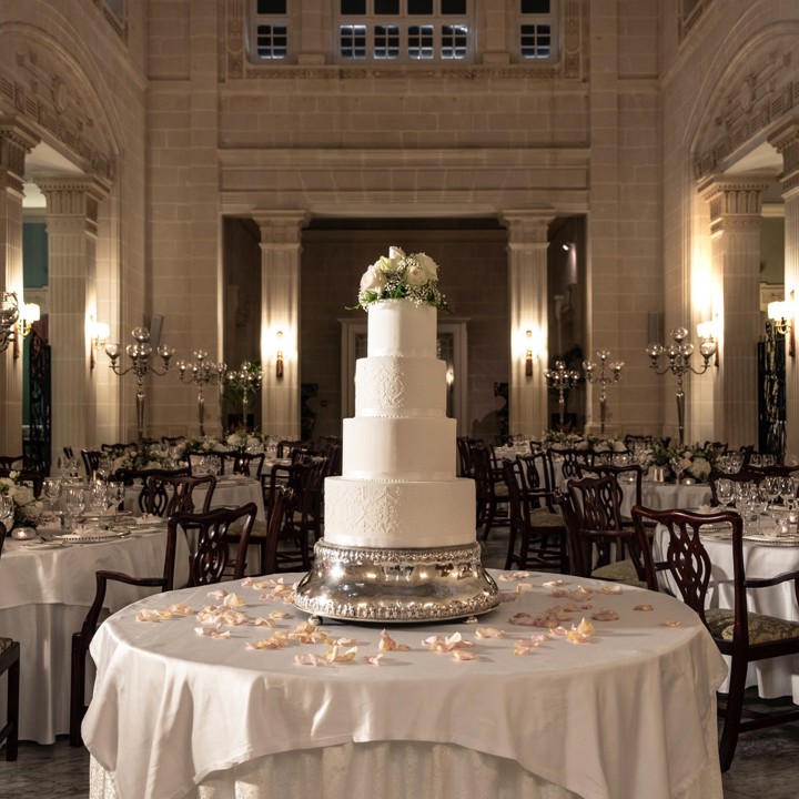 corinthia-palace-malta-wedding-cake