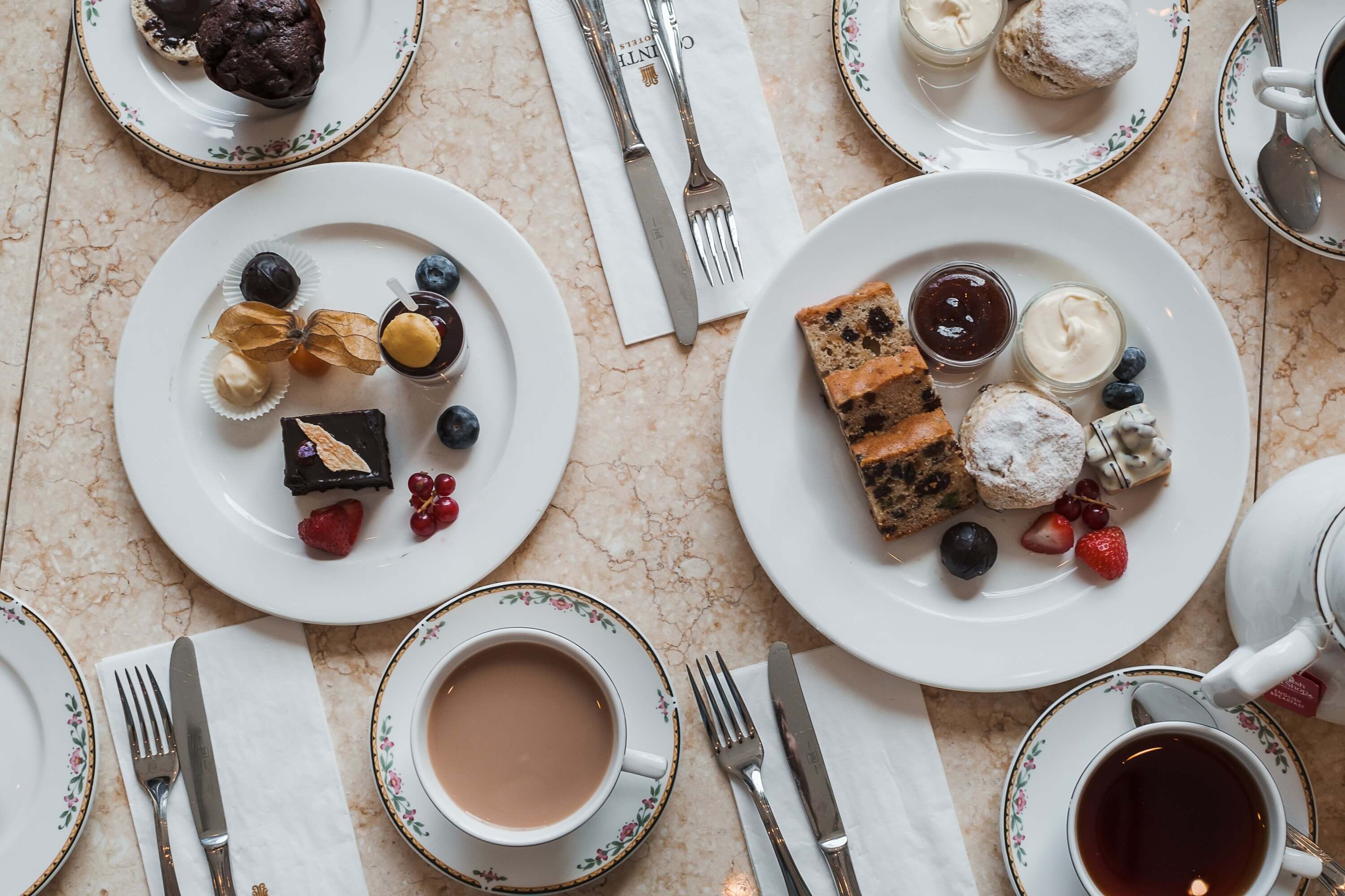 afternoon-tea-and-cakes