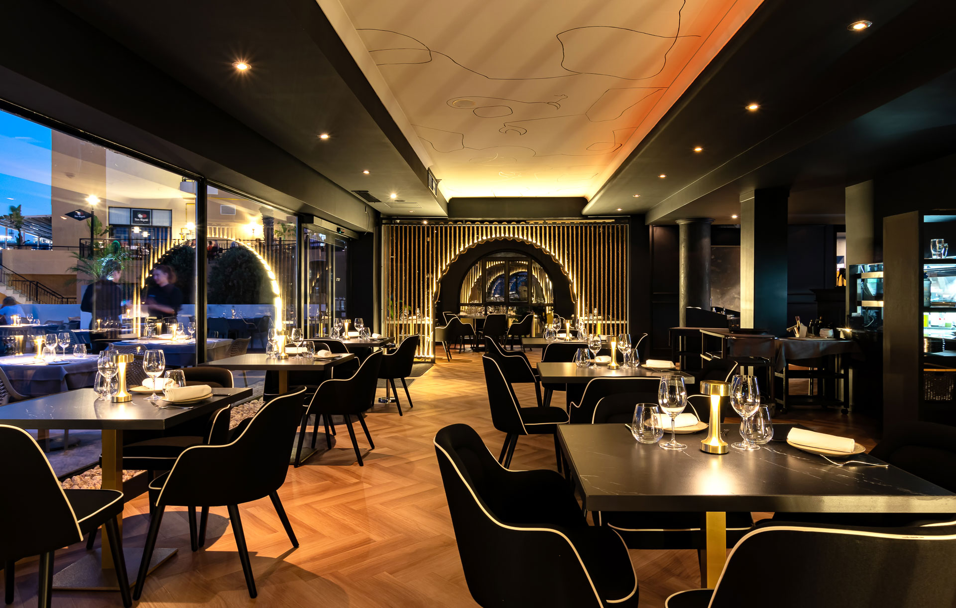 Caviar-and-bull-restaurant-Malta-2