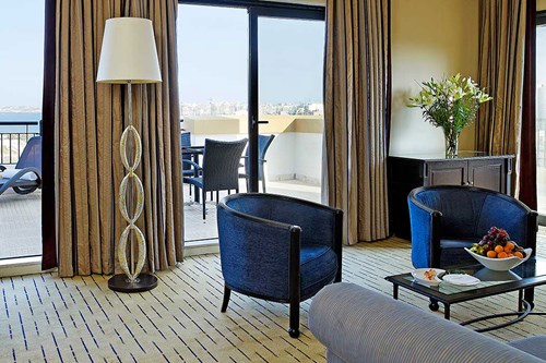 Corinthia-StGeorgesBay-DeluxeSuite3