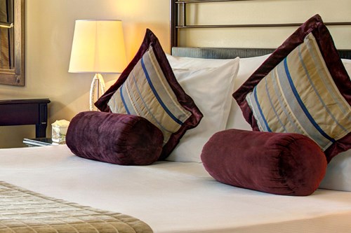 Corinthia-StGeorgesBay-ExecutiveSeaViewRoom3