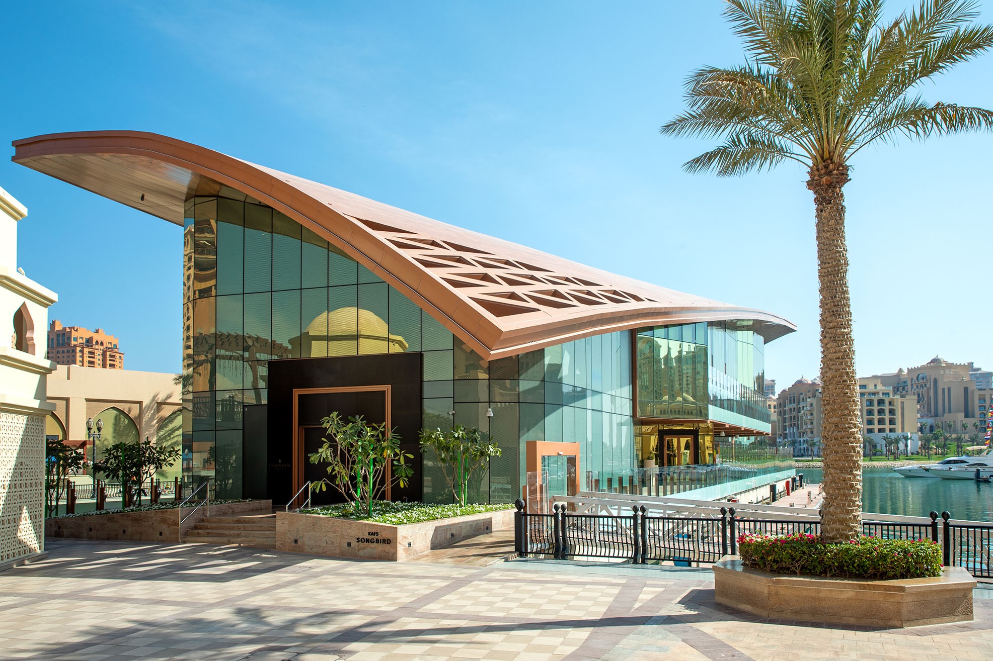 corinthia-yacht-club-exterior-entrance